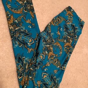 Lularoe OS printed leggings